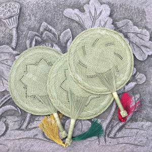 Handwoven Straw Fan Ancient Style Cooling Summer Baby Breeze Tassel Handheld Fan round Shape Bamboo Frame Handmade Chinese Traditional Gift