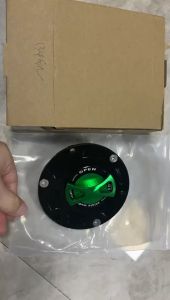 ฝาครอบปิดถังน้ำมันเชื้อเพลิงรถจักรยานยนต์ kawasaki ninja 250 ninja 300 z250 z300 2017 2018 2019