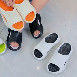 Gypasy Fashion Slippers For Man And Women Couple Slipper Soft Bottom Sandels Both At Home And Outdoors High-quality EVA And The Feet Feel Very Comfortable High-quality Slippers