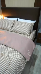 Suraphon : ชุดเครื่องนอน (blanket set) / ผ้าห่ม / ผ้าปู / ปลอกหมอน / งานไทยเย็บเอง ผลิตเองที่ไทย