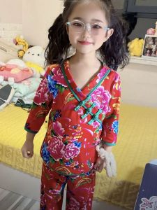 เด็กภาคตะวันออกเฉียงเหนือดอกไม้ขนาดใหญ่เสื้อผ้าชุดสองชิ้น ฤดูใบไม้ร่วง ฤดูหนาว สไตล์จีนใหม่ คอวี ชุดนอนกํามะหยี่ติดกระดุม Plus กางเกง