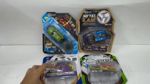 Metal Mini Cars With Various Colors Friction Power For Boys & Girls Present Gift Toys 金属迷你推动车盒装 *READY STOCK*