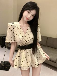 GUZILIAN | เสื้อเชิ้ตคอวีลายจุดสไตล์ฝรั่งเศสสำหรับผู้หญิง ดีไซน์เก๋ไก๋ รัดเอว กระชับสัดส่วน เสื้อเชิ้ตคอกลมแขนยาวสุดหรูหรา