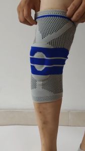 R.joy With Spring Gel Pelindung Lutut Knee Pad Support Brace Silicone Gel