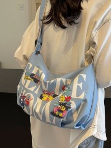Large Capacity Canvas Dumpling Shaped Shoulder Bag for Women Commuter Tote Bag with Zipper Soft Polyester Lining Casual Use