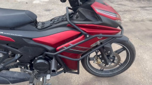 Chống đổ exciter 155 khung chống đổ exciter ghù chống đổ exciter phụ kiện chính hãng mbiker
