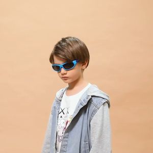 Kính Mát Cho Bé Kính Cho Bé Từ 3-12 Tuổi Chống Tia UV400 Gọng Gel Silicone Cao Cấp MK01