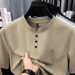 Mens Fashion Henley Neck T Shirt With Small Logo Soft Elastic Fabric For Casual And Business Use