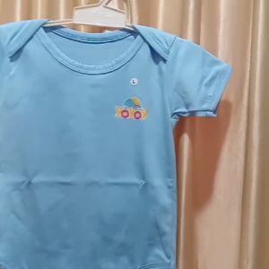 Baju Bayi Lengan Pendek Warna Sky Blue Usia 0-12 Bulan Bahan Cotton Combed 24s Jumper Anti Bakteri