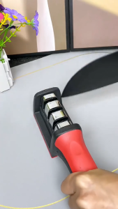 Dụng Cụ Mài Dao Kéo Đa Năng 3 Rãnh - Mài Nhanh Dễ Dàng Sắc Bén Chống Trượt Cầm Tay Tiện Lợi