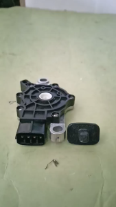 4270026700 SWITCH ASSY- INHIBITOR R-ENG 2013 FOR KIA SPORTAGE-R (MOBIS ORIGINAL) PART #: 42700-3B710:4270026700