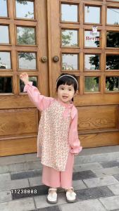 Áo dài cách tân tết cho bé gái màu hồng màu vàng hoa nhí mùa xuân nhung tăm phối lụa 1 đến 7 tuổi Bernie kids 1123b008