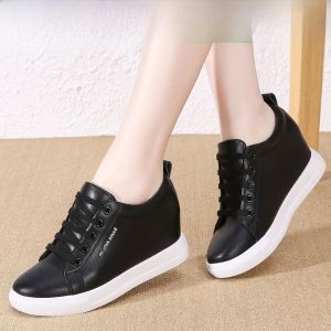 รองเท้าแตะหนังแท้ส้นหนาสำหรับผู้หญิง สไตล์ลำลอง ระบายอากาศได้ดี ทรงหัวมน ฤดูใบไม้ผลิ 2023 รองเท้าแตะผู้หญิงส้นสูงด้านใน