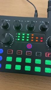 Live Soundcard V8S Terbaru Provesional Live Karaoke Bluethooth Audio