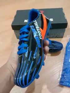 KIDZTUBS Sepatu Bola Anak Paket Komplit Sepatu Bola Tas Skin Deker Kaos Kaki Usia 6-10 Tahun Size 28 29 30 31 32 33 34 35 36 37 KDZ1434010625