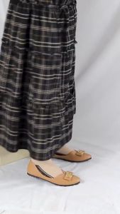 Hellona Kyomi Flatshoes Wanita Cantik Elegan Sol Karet