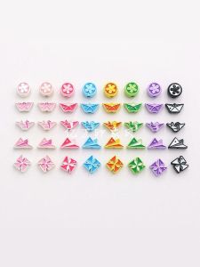 เครื่องประดับโลหะผสมเคลือบสีรูแบน ดอกไม้ กลอง กระต่าย ลูกปัด หิน สร้อยคอ ต่างหู ตกแต่งผม อุปกรณ์ตกแต่งรถยนต์ ของเล่น