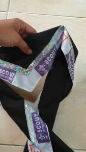 Scraf Pramuka Pelangi Warna Warni menyala Dalam Gelap