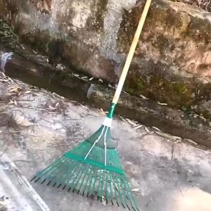 Outdoor Grass Rake Head 22 Teeth Garden Leaf Rake Cleaning Tool