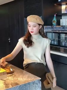 Women's Half Turtleneck Blouse: A Summer Top for Casual Wear