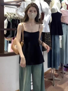 เสื้อกั๊กแขนกุดสีดำสไตล์เกาหลีสำหรับผู้หญิงในช่วงฤดูร้อน ทรงหลวม เอวเข้ารูป เสื้อผ้าทำงาน สไตล์ลำลอง คอลเลกชั่นใหม่