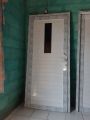 pintu aluminium ukuran 90 x 200, kusen pintu aluminium kombinasi kaca, pintu full aluminium spanrell lengkap tinggal pasang aja. 