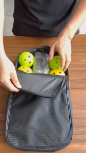 Bộ 2 Vợt Chơi Bóng Pickleball Siêu Nhẹ Và Chuyên Nghiệp Bền Đẹp Chắc Tay Tặng Túi Đựng 4 Quả Bóng