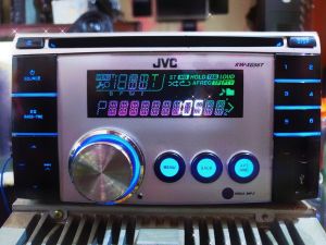 Máy phát nhạc liền Amply JVC KW-XG56T. Tính năng Aux usb cd giành cho các loại xe hơi.