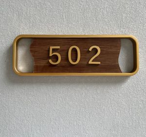 Customized House Number Sign - 20x10cm Acrylic Stickers with Vinyl Films and Aluminum Plastic Backing Panels - Personalize Your Home, Hotel Room or Office with Custom House Number Plates