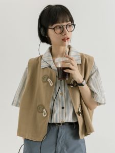 Japanese Style Essential Womens Lazy Summer Fashion Bulky Sheep Horn Buckle Reversible Vest Top for 18-24 Years Old