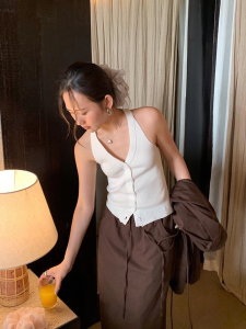 PEIXI | Bright Orange V-Neck Halter Sleeveless Knit Top