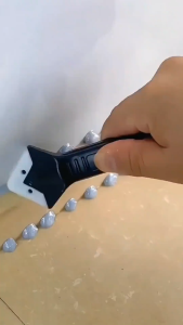 Stainless Steel 3-in-1 Scraper/Putty/Drywall Multi-Tool/Edge Trimming/Grout Sealing​/Multi-Function/Glass Caulking