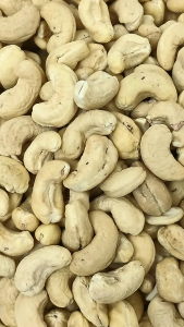 印度腰豆 500g India Cashew Nut 少碎无盐 未烘生腰豆 坚果果仁 Whole Raw India Cashew Nut Kacang Gajus Mentah Kekacang