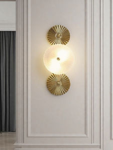 โคมไฟตกแต่งทางเดินแบบหรูหรา โคมไฟตกแต่งผนังห้องนั่งเล่นสไตล์โมเดิร์นหลังจากโรงแรม โคมไฟติดผนังห้องนอน ไฟ LED ไฟฟ้าแบบมีสาย