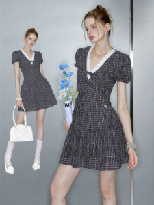 unifree | Đầm Ôm V-Neck Phối Ren Họa Tiết Carô Retro