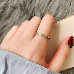 18K Gold Titanium Steel Diamond Ring Womens Fashion Jewelry Non-Fading Simple French Style White Mother of Pearl Ring