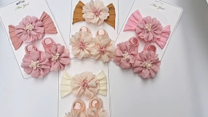 Baby Turban with Sock 1Set Infant Headband Newborn Socks Newborn Pullover Hat Cute Flower 0-12 Months