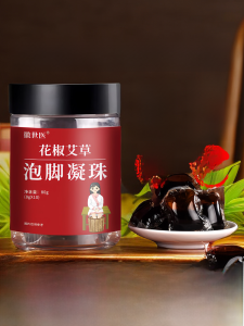 แปดรสชาติสมุนไพรแช่เท้าลูกปัดขิงพริกไทย Wormwood สําหรับเหงื่ออาบน้ําเท้า Soothing Gel แพ็คสําหรับเย็นกําจัด