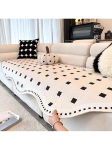 Irregular Shaped All Season Ice Silk Sofa Cushion