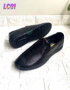 Giày lười nam da bò cao cấp..kiểu dáng đẹp..size từ 37-42 mang êm chân..size từ 37 -42..đế khâu sẵn toàn bộ rất chắc chắn