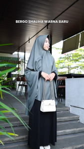 Jilbab Harian Anti Kusut / Bergo Jumbo Pad Antem / Bergo Shaliha by Hijab Hayuri