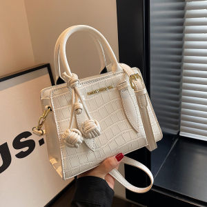 Túi Vuông Nhỏ Thời Trang Cho Nữ Túi Đeo Chéo Vai Đơn Túi Xách Tay Túi Vuông Nhỏ Chất Lượng Cao Mùa Xuân Hè Đa Năng Túi Xách Nữ