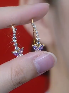 Elegant Purple Zircon Butterfly Ear Cuff Womens Fashion Jewelry Versatile Matchable Earrings Korean Style Alloy Ear Studs