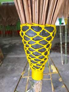 ไม้กวาด กฐิน งานบุญ ถวายวัด (ลายสับปะรด)