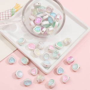 ลูกปัดรูปหัวใจกลมสองด้านประดับแก้วสีเงินอัลลอยด์เงียบๆ ทำมือ เครื่องประดับสร้อยข้อมือ สร้อยคอ อุปกรณ์ทำเครื่องประดับ DIY