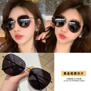 แว่นกันแดดแบบสะท้อนแสงสำหรับผู้หญิง ป้องกันรังสียูวี ทรงหน้าใหญ่ ทรงบาง แว่นกันแดดแบบใหม่ 2025 แฟชั่นฤดูร้อน ป้องกันแสงแดด ระดับไฮเอนด์