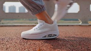 ใหม่!รองเท้าผ้าใบผู้หญิงเพื่อสุขภาพ Air cushion งานถัก น้ำหนักเบา ใส่ออกกำลังกาย ใส่เที่ยว ยืนนานสบาย มี 3 สี ไซส์ 36-42