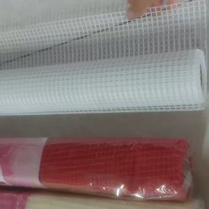 lưới ô vuông .bó hoa .lưới bó hoa gói quà
