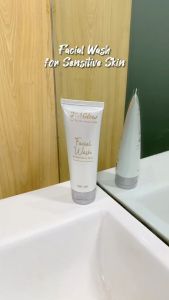 Jglow Skincare Facial Wash Sensitive Skin Untuk Melembabkan Anti Inflamasi Dan Antioksidan 100Ml