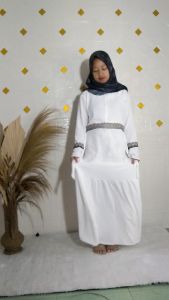 Gamis Wanita Terbaru Putih: Bahan Nyaman & Tahan Lama